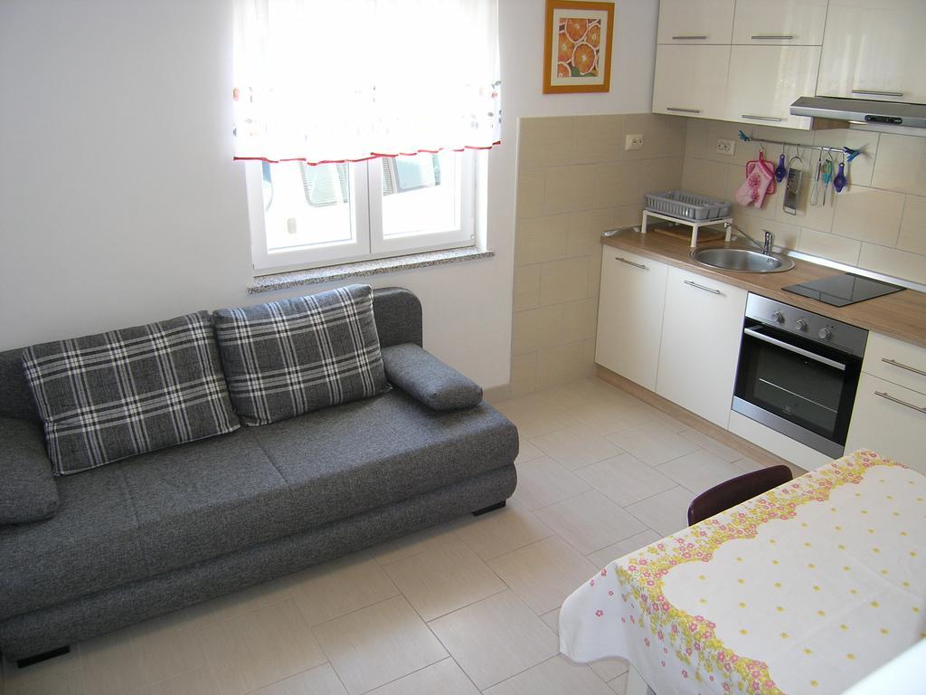 Apartman Vera Krk Town Extérieur photo