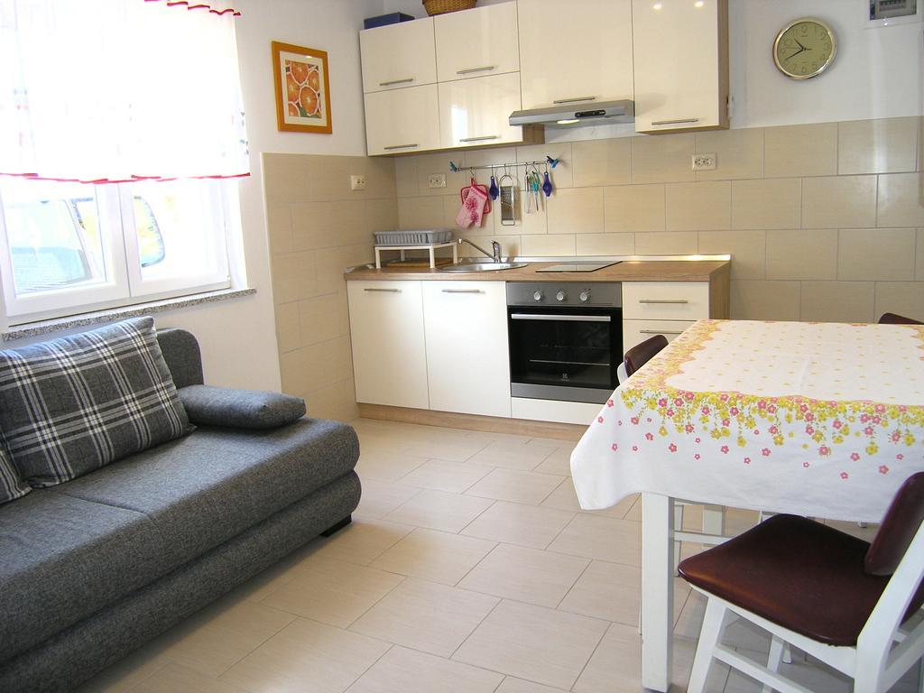 Apartman Vera Krk Town Extérieur photo