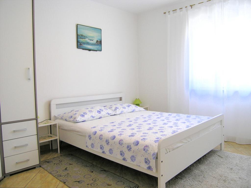 Apartman Vera Krk Town Extérieur photo